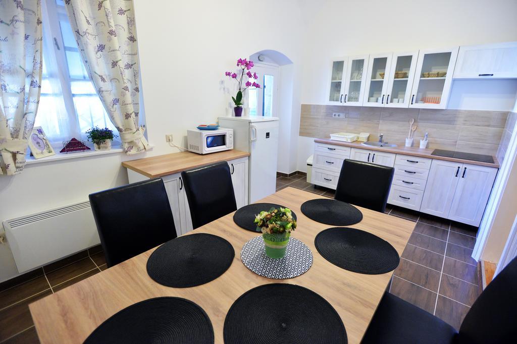 Foter Apartman Eger Exterior foto